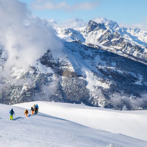 Randonnée en raquettes à neige à Risoul - Sentiers balisés en montagne